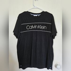 Calvin Klein tee size Large